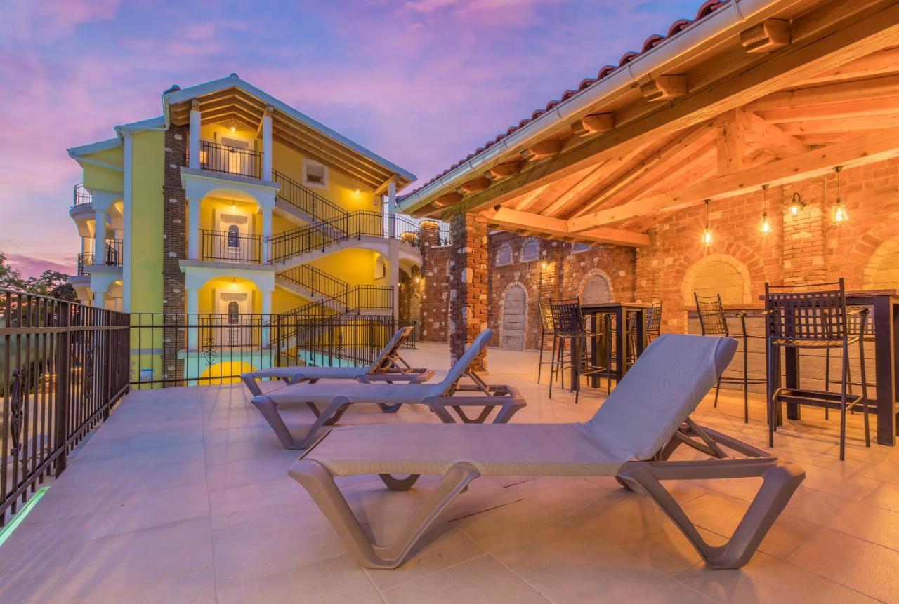 Palace Paulina Residence Novi Vinodolski Zewnętrze zdjęcie